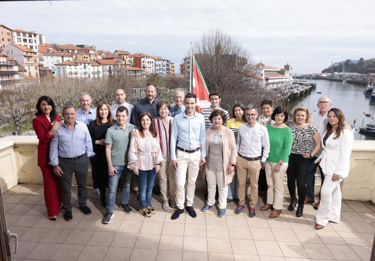 El Pnv Insiste En La Limpieza De Bermeo Que Es La Casa De Todos El